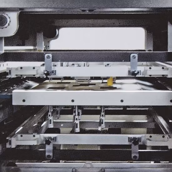 Troqueladora automática y máquina plana para cajas